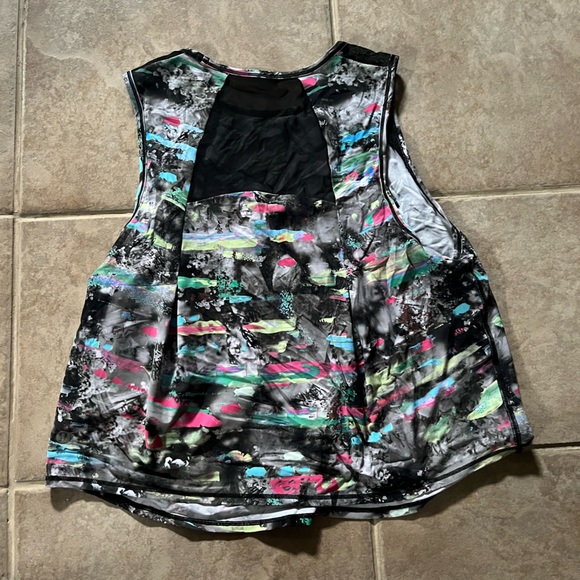 Sculpt cropped tank top - Picture 2 of 3